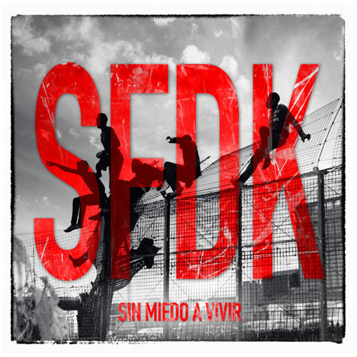 ภาพปกอัลบั้มเพลง 4 Bajo El Mismo Sol (Con Little Pepe) SFDK Sin Miedo A Vivir