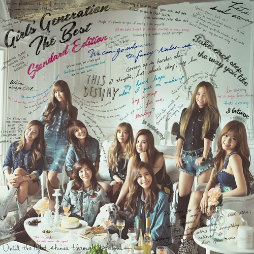 ภาพปกอัลบั้มเพลง Girls' Generation-Divine