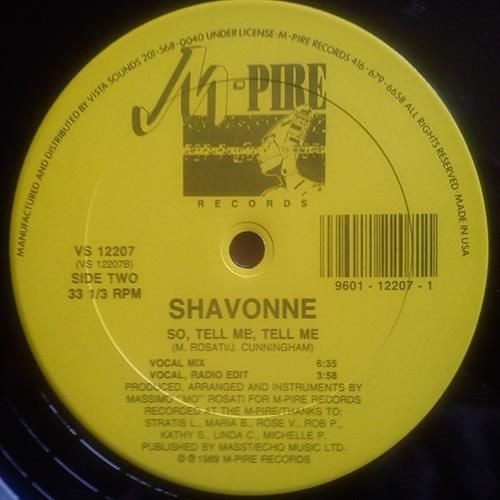 ภาพปกอัลบั้มเพลง Shavonne So Tell Me Tell Me