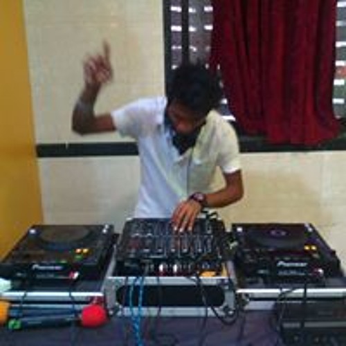 ภาพปกอัลบั้มเพลง DJ Aaryan & DJ Angel - DJ Wale Babu (Remix)