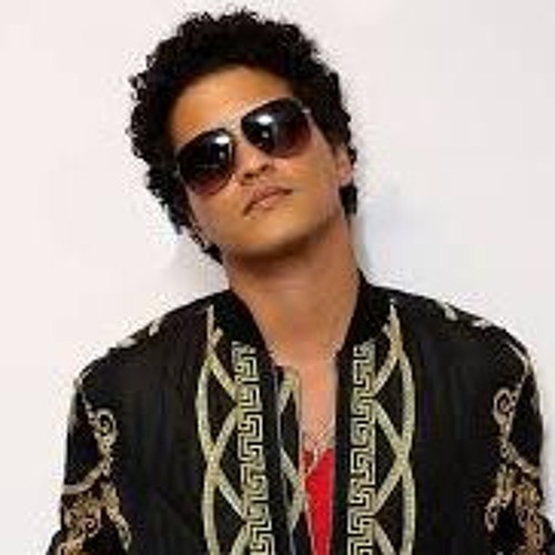 ภาพปกอัลบั้มเพลง Bruno Mars - Versace On The Floor (Instrumental)