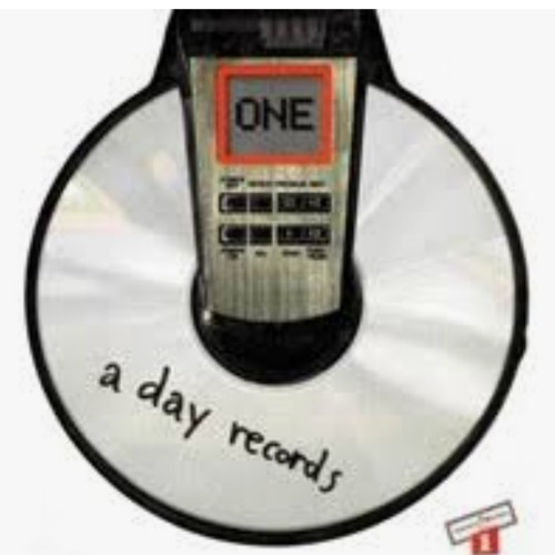 ภาพปกอัลบั้มเพลง a day records feat. สายป่านโรงบ่มดนตรี-nui peach band - ภาพหลอน