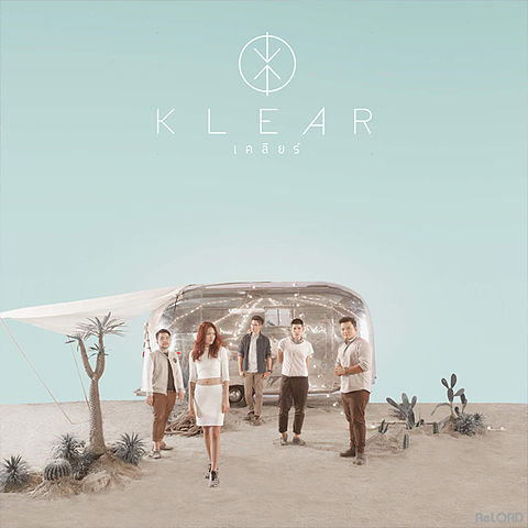ภาพปกอัลบั้มเพลง Klear-กระโดดกอด